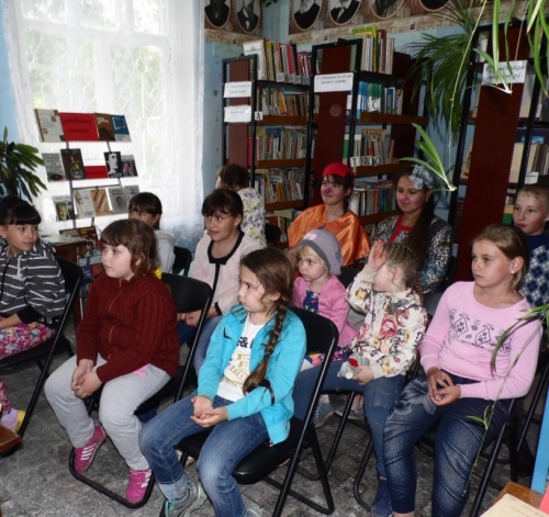 Детский праздник в Третьяковской сельской библиотеке_1